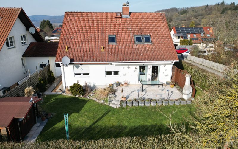 Immobilienfoto zu Schönes Einfamilienhaus mit Einliegerwohnung und Garage in Bad Sooden-Allendorf