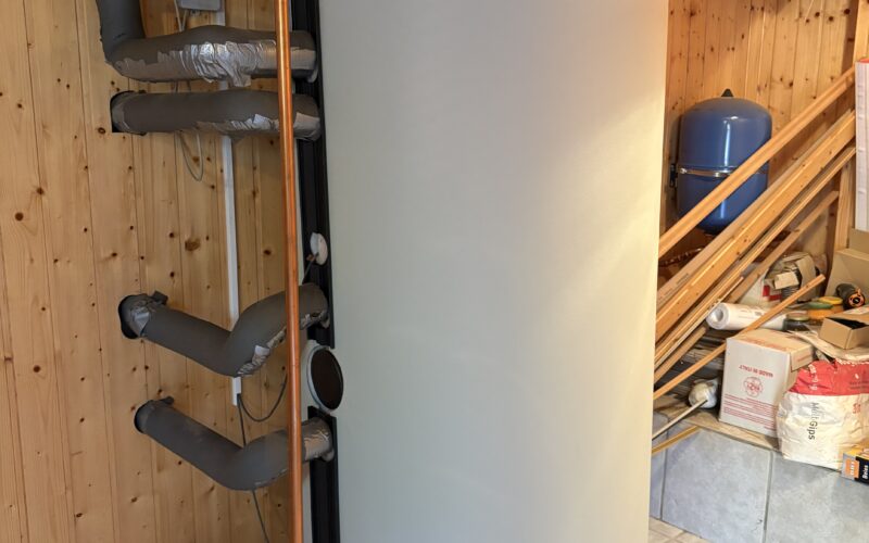 Immobilienfoto zu Platz für Macherinnen und Macher –Wohnen, Werkstatt, Scheune, Garagen und Garten