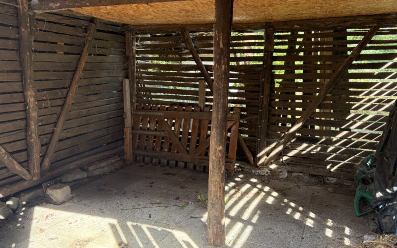 Immobilienfoto zu Platz für Macherinnen und Macher –Wohnen, Werkstatt, Scheune, Garagen und Garten