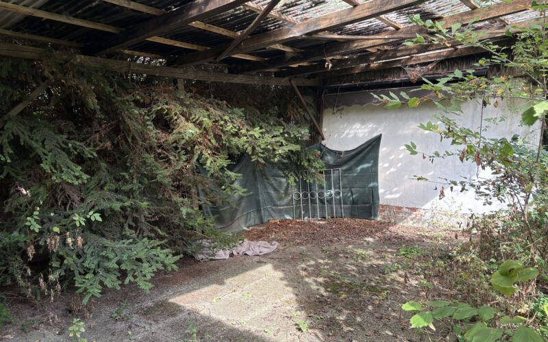 Immobilienfoto zu Platz für Macherinnen und Macher –Wohnen, Werkstatt, Scheune, Garagen und Garten