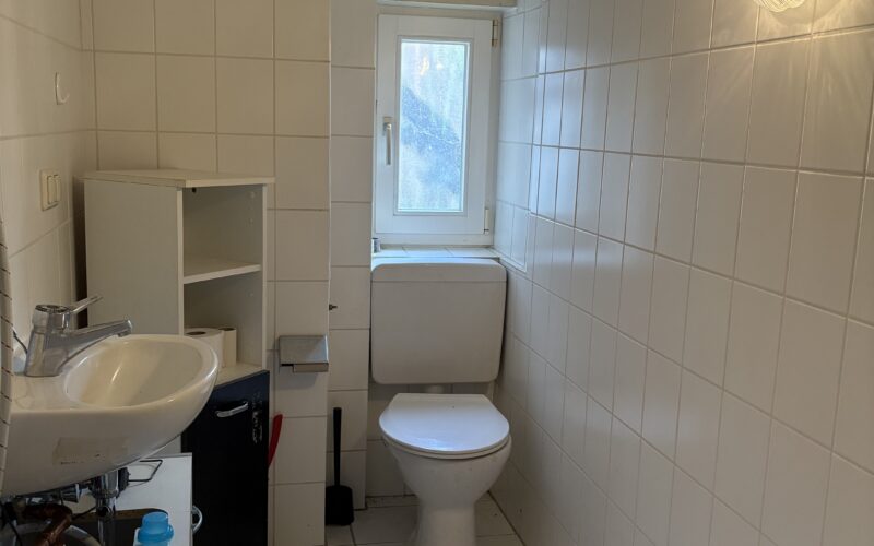 Immobilienfoto zu Platz für Macherinnen und Macher –Wohnen, Werkstatt, Scheune, Garagen und Garten